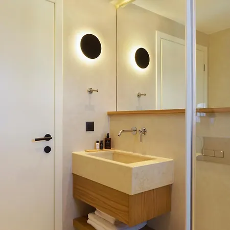 Palm Boutique Hotel 2*