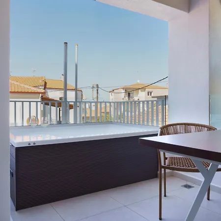 Palm Boutique Hotel 2*