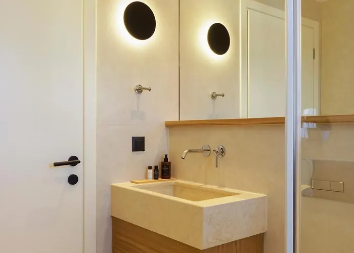 Palm Boutique Hotel 2*